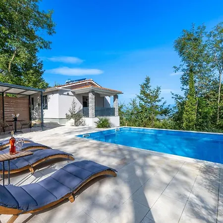 Villa Insa *