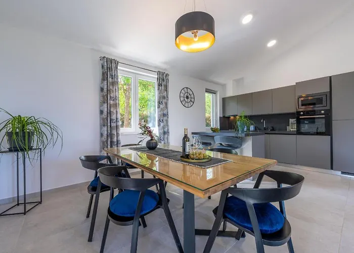 빌라 Insa Benazici